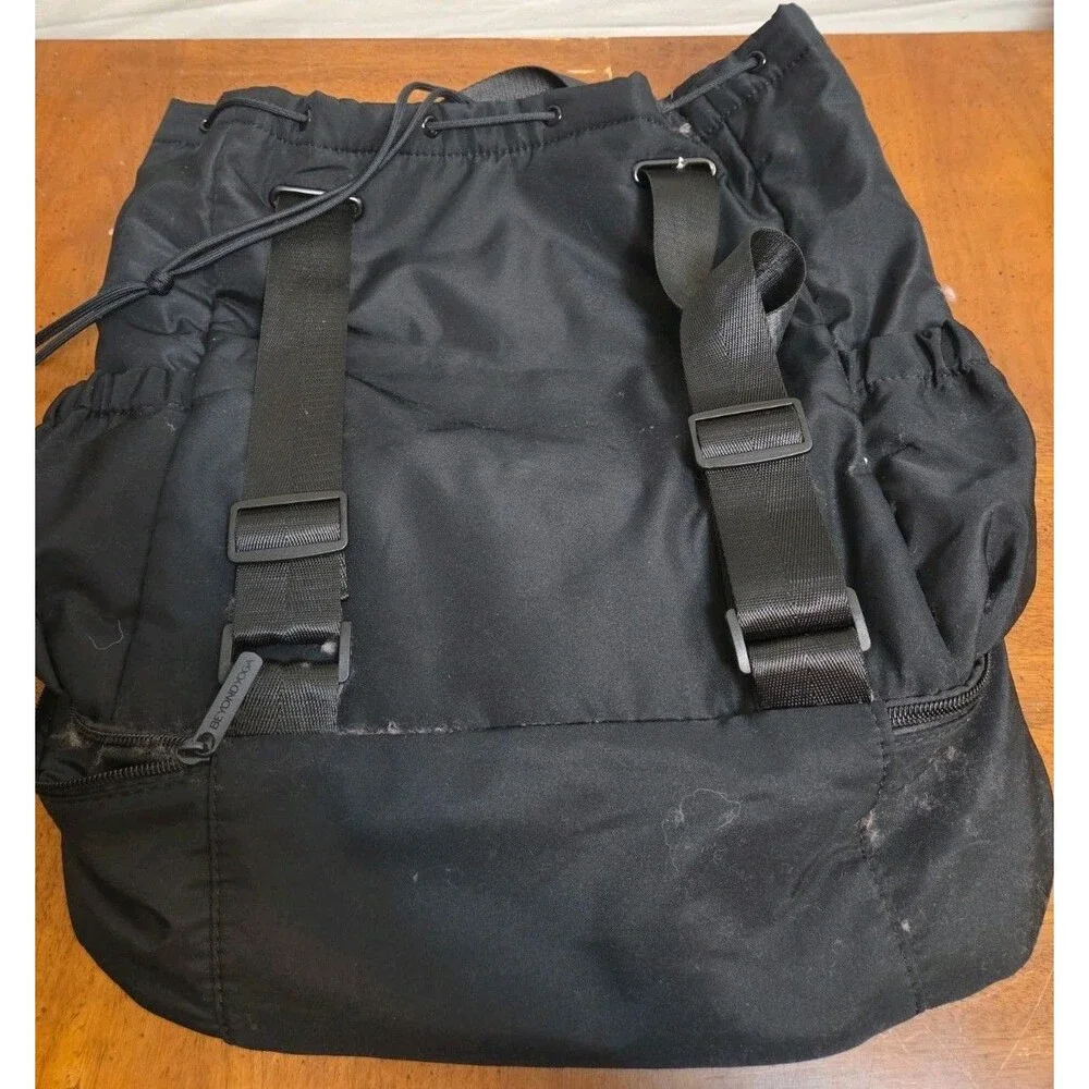 Beyond Yoga Convertible Gym Bag Backpack Black Matte